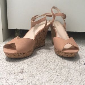 Nine West Tan / Peach Wedge Heels